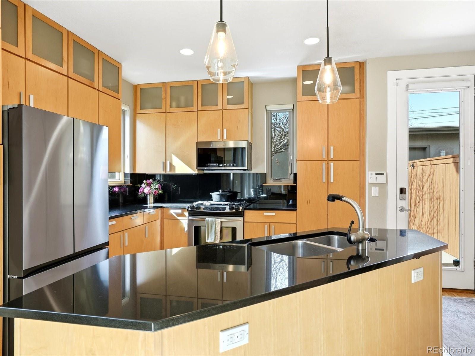 MLS Image #3 for 1737 s pennsylvania street ,denver, Colorado