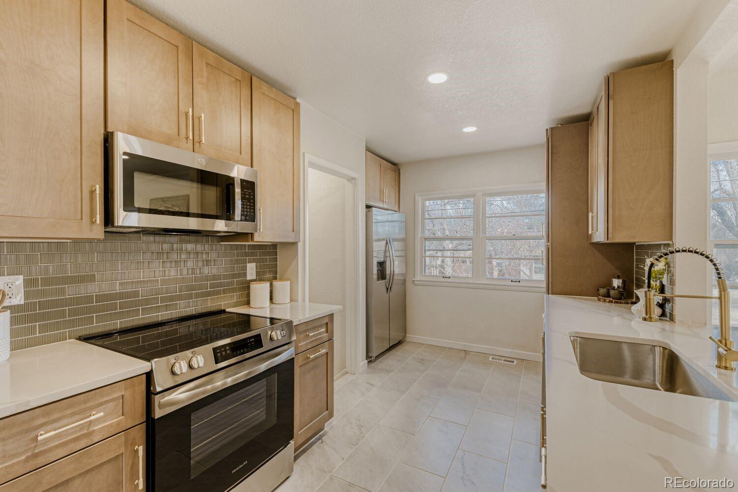 MLS Image #10 for 1801 s humboldt street,denver, Colorado