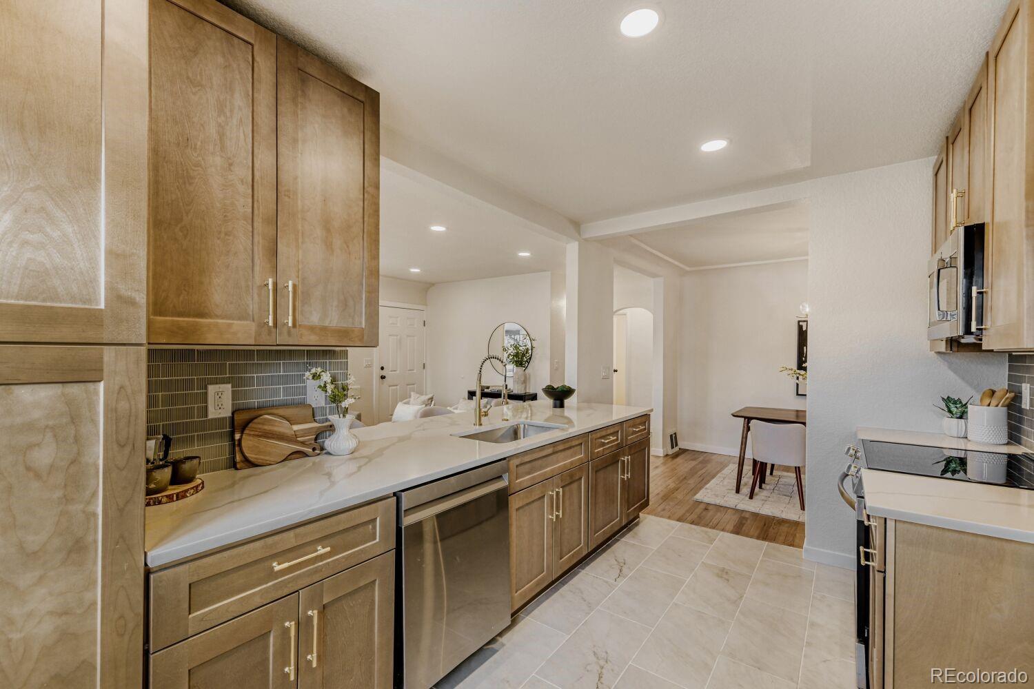 MLS Image #11 for 1801 s humboldt street,denver, Colorado