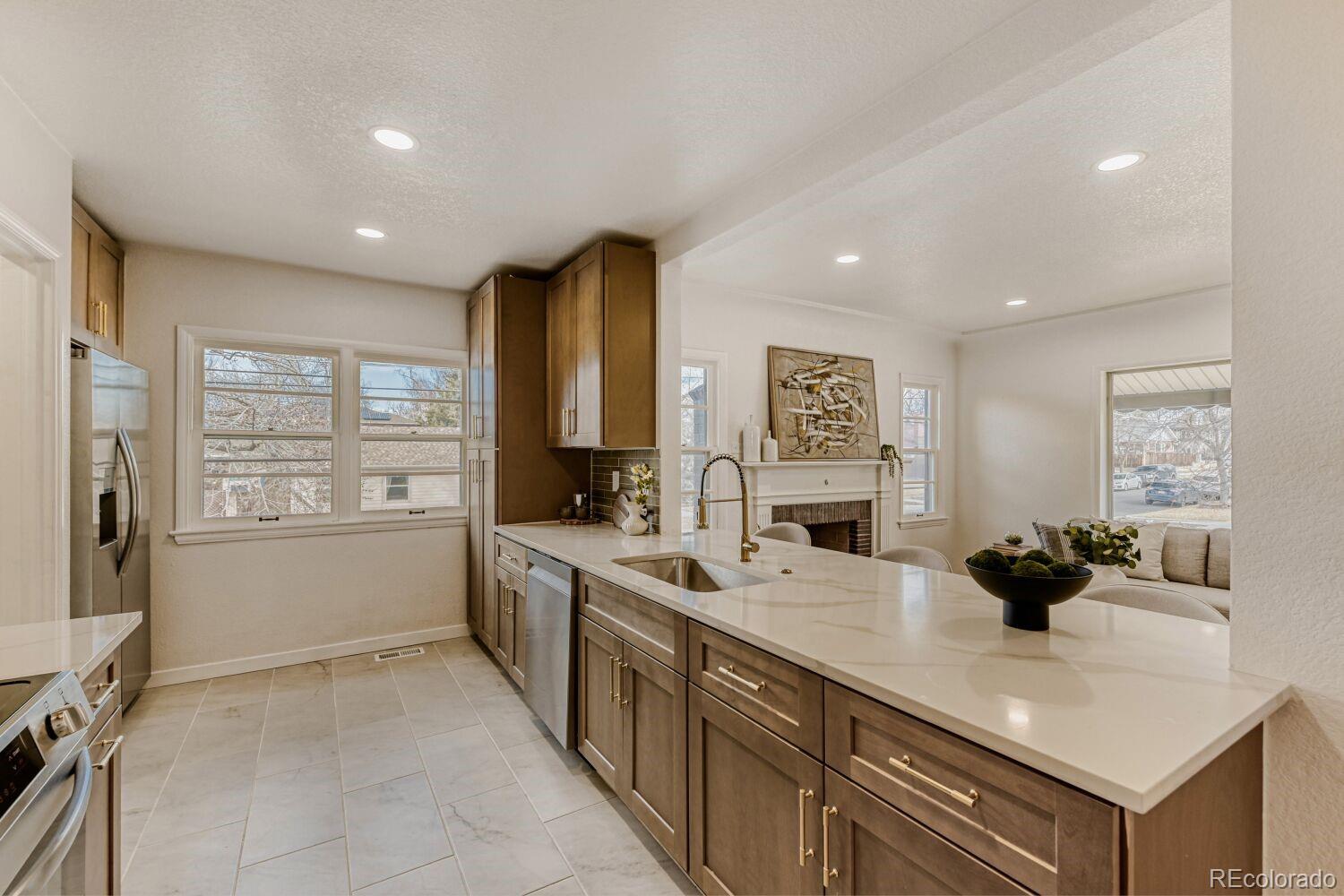 MLS Image #9 for 1801 s humboldt street,denver, Colorado
