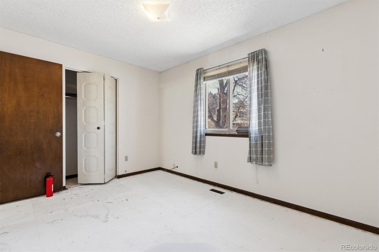 MLS Image #11 for 2560 s sable way,aurora, Colorado