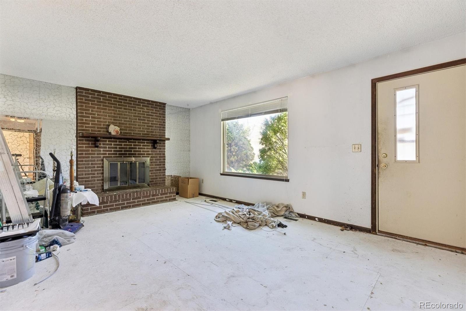 MLS Image #2 for 2560 s sable way,aurora, Colorado