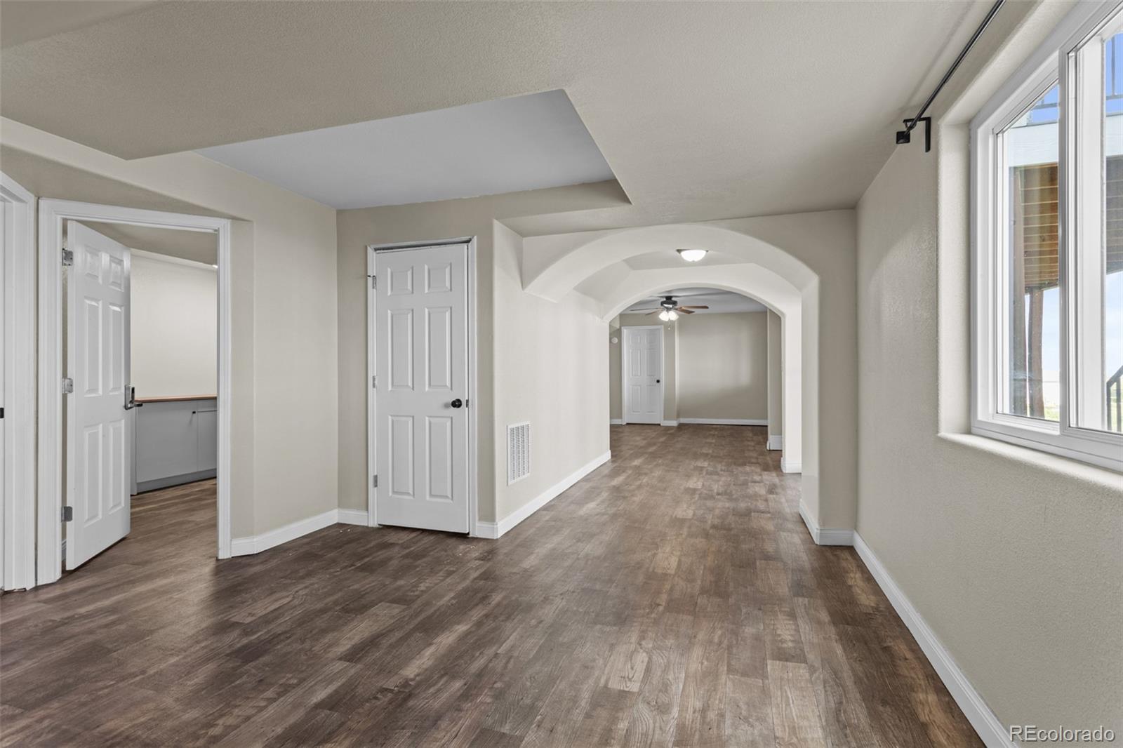 MLS Image #15 for 8979  lariat loop,elizabeth, Colorado