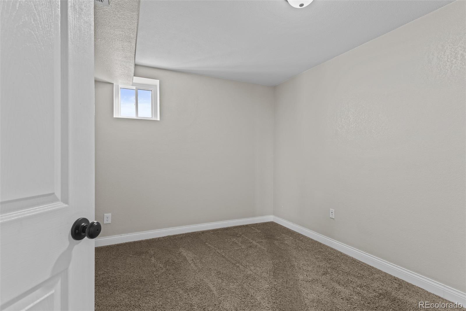 MLS Image #18 for 8979  lariat loop,elizabeth, Colorado