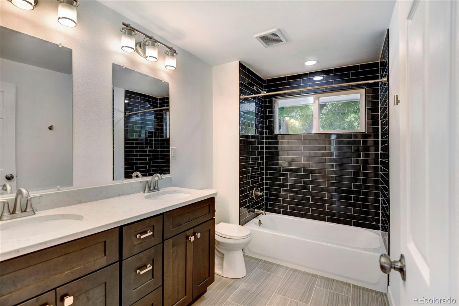 MLS Image #12 for 6428 s steele street,centennial, Colorado