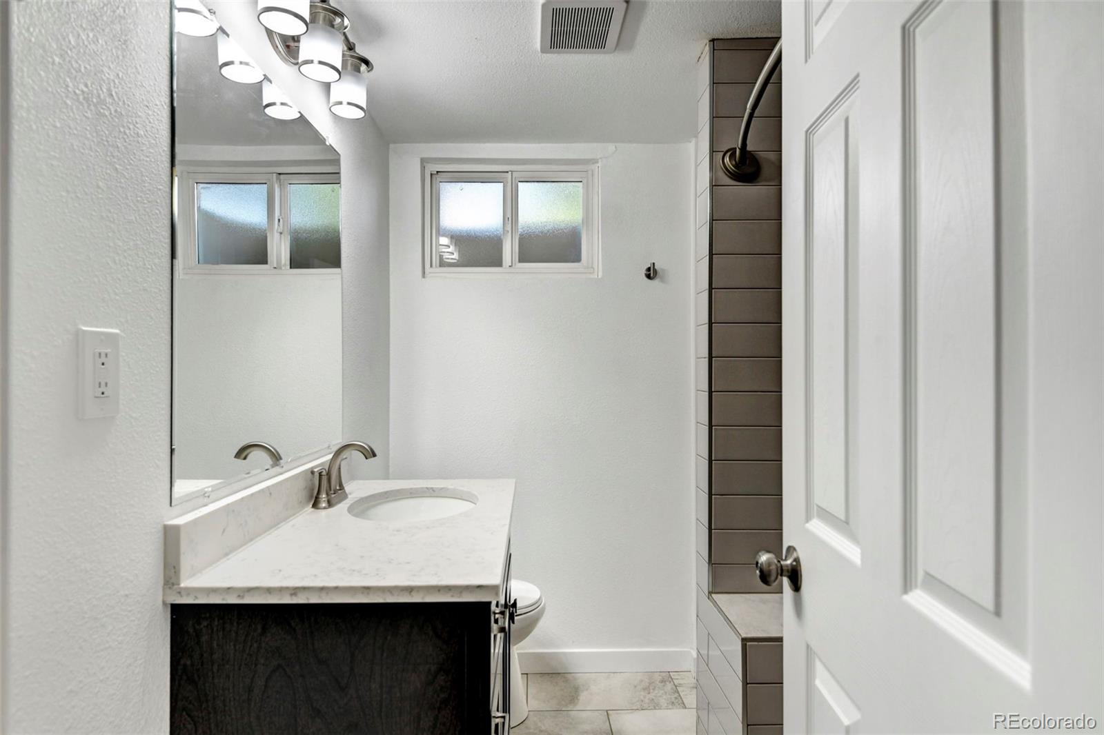 MLS Image #21 for 6428 s steele street,centennial, Colorado