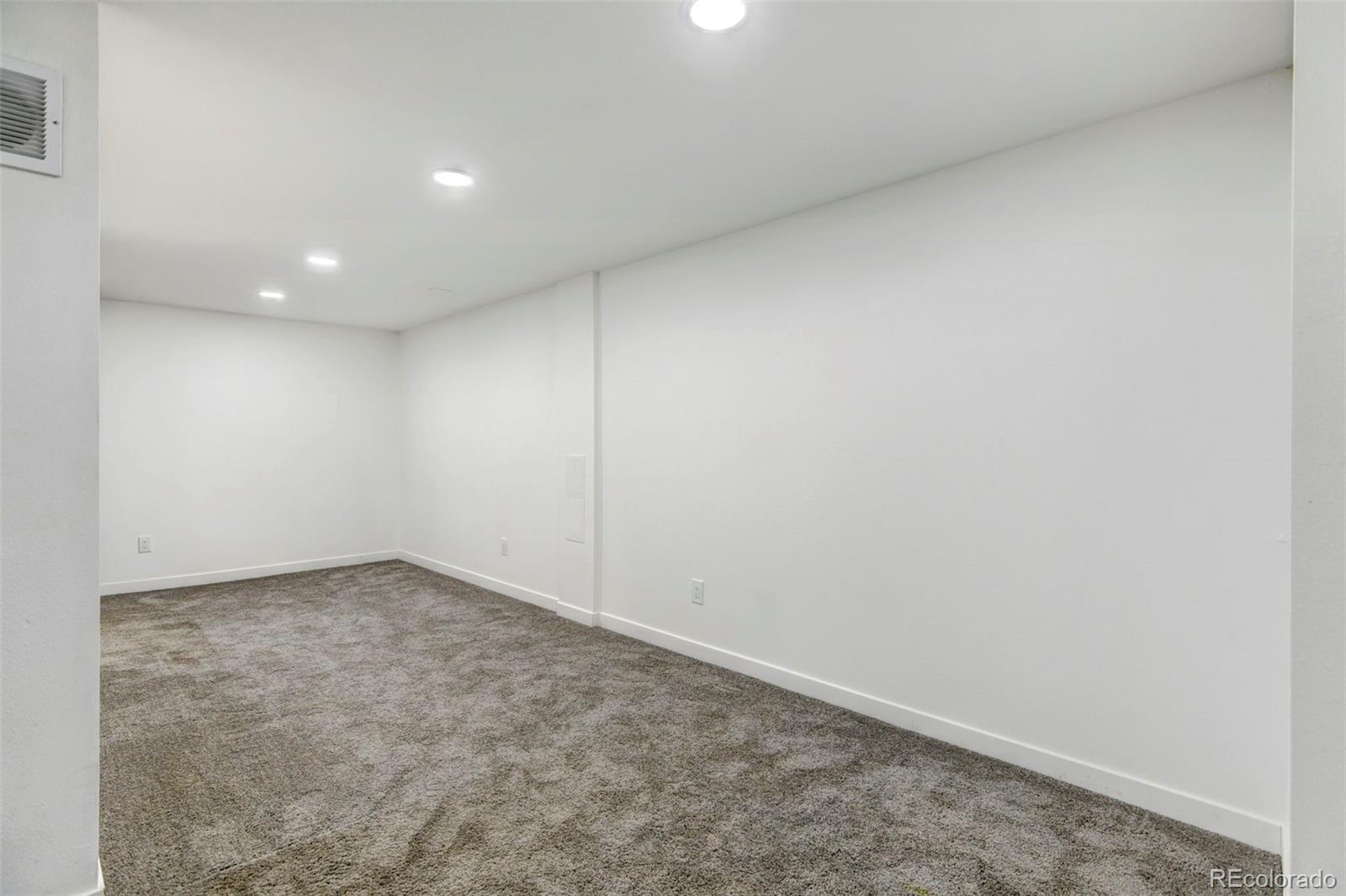 MLS Image #26 for 6428 s steele street,centennial, Colorado