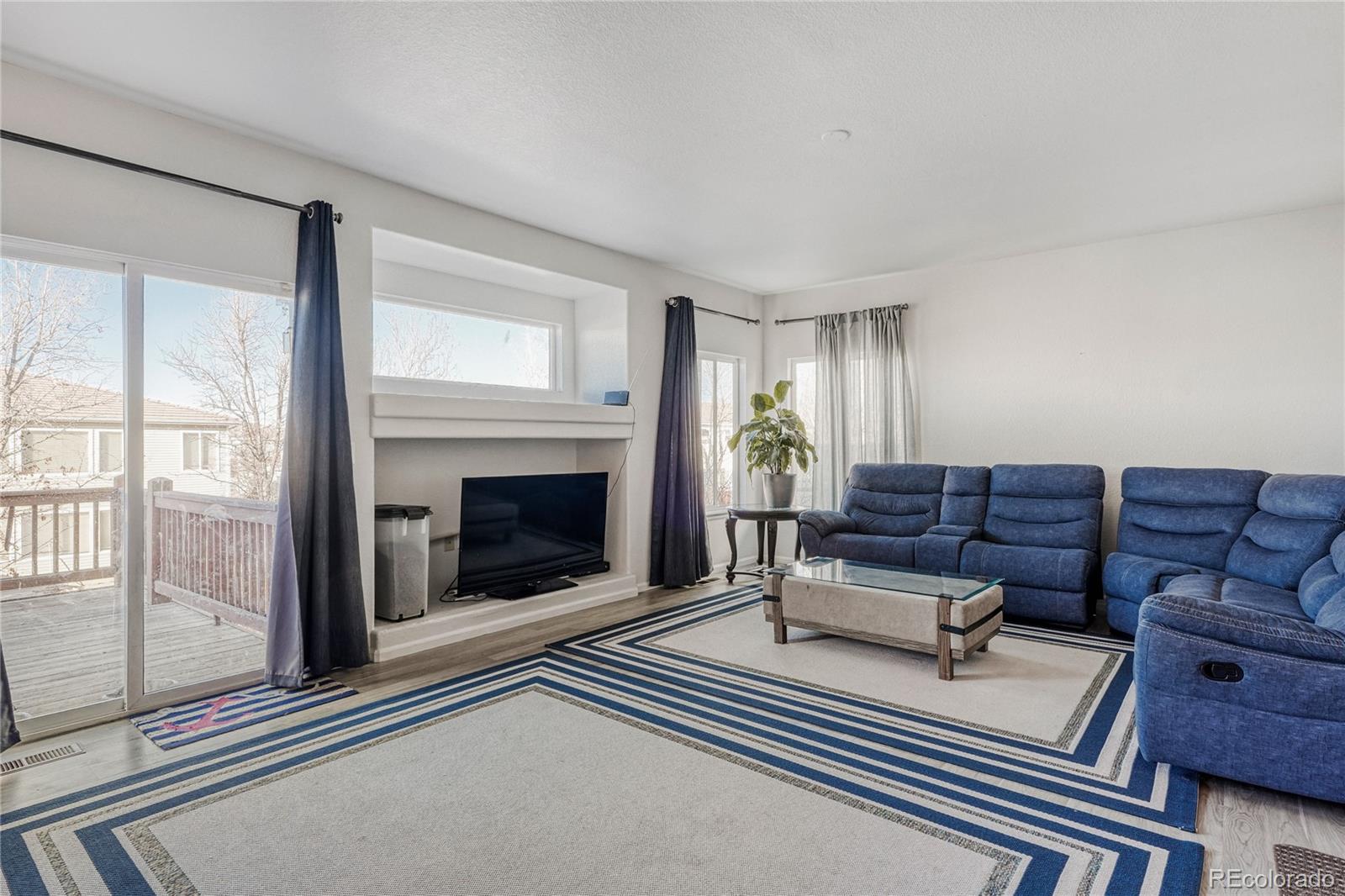 MLS Image #4 for 20591 e 48th place,denver, Colorado