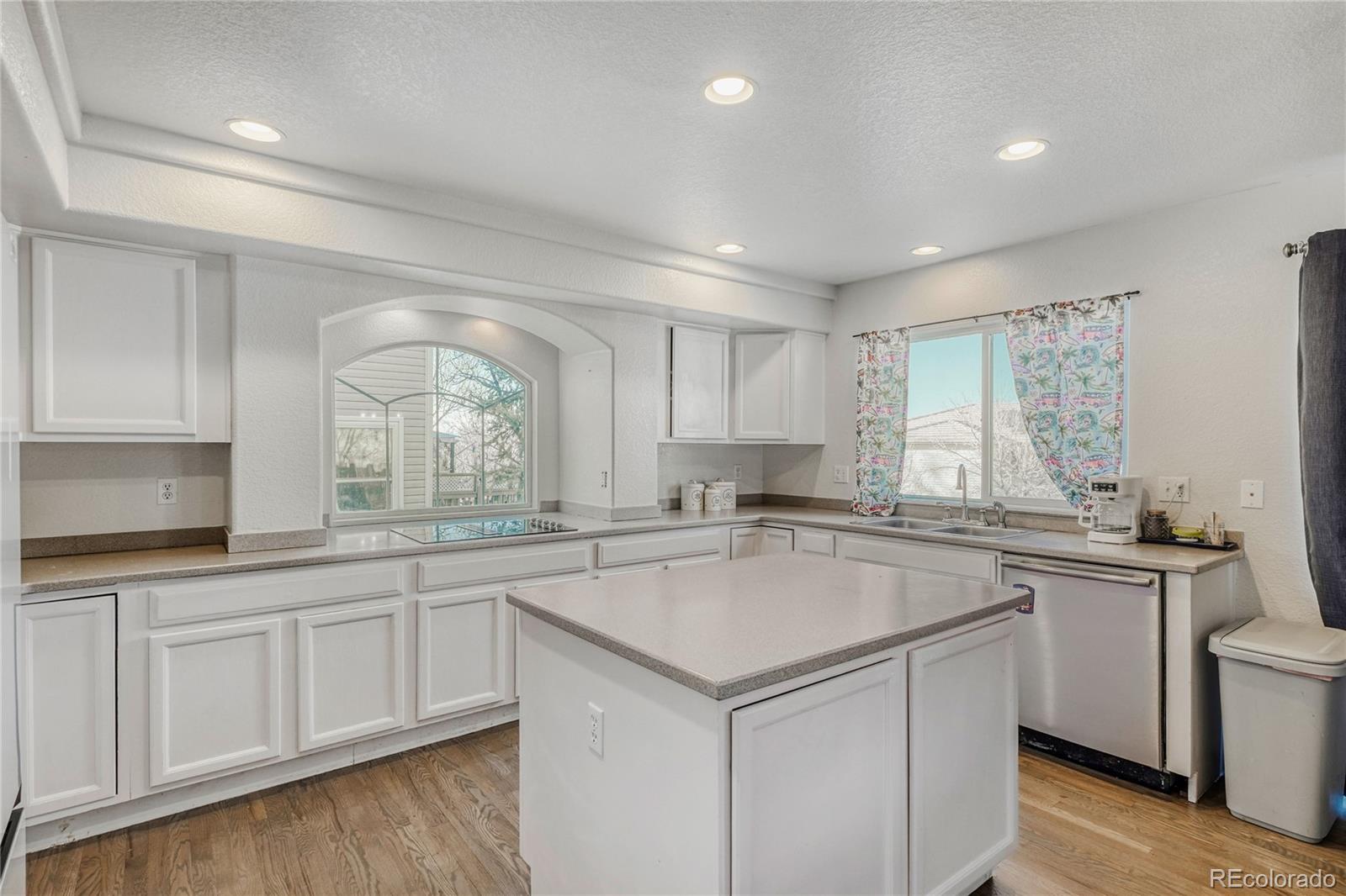 MLS Image #6 for 20591 e 48th place,denver, Colorado