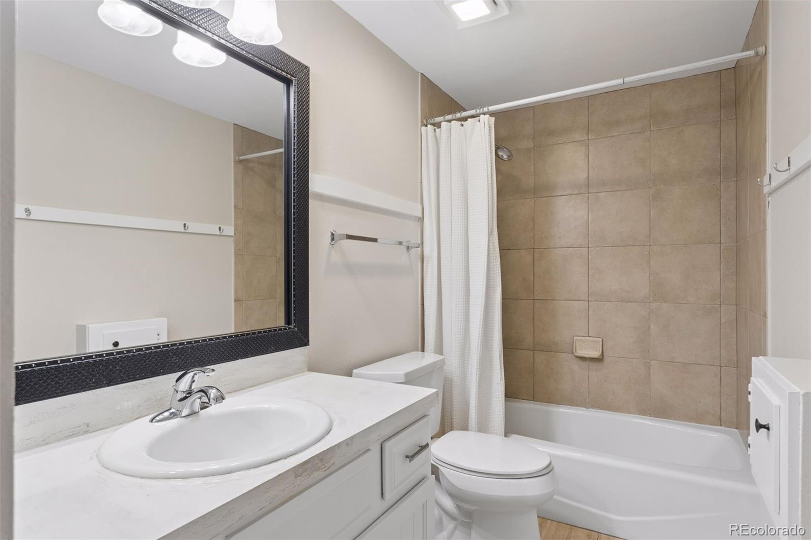 MLS Image #9 for 8575 w prentice avenue,littleton, Colorado