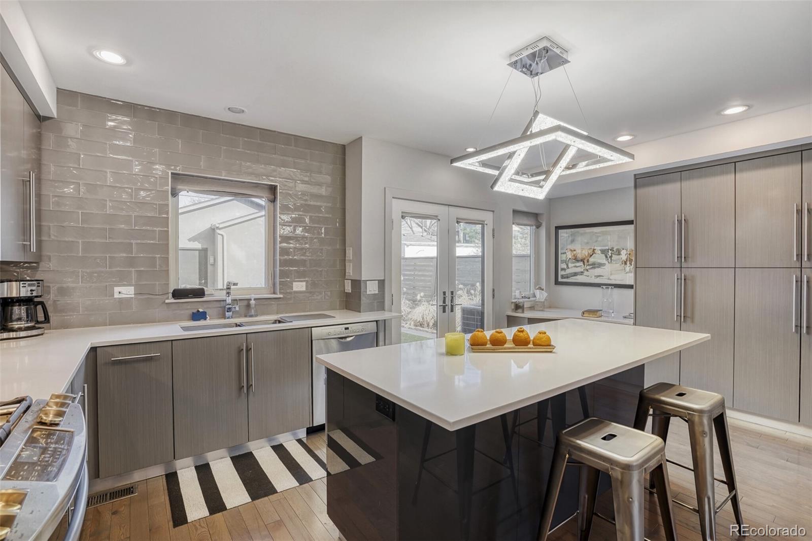 MLS Image #11 for 1322 s pearl street,denver, Colorado
