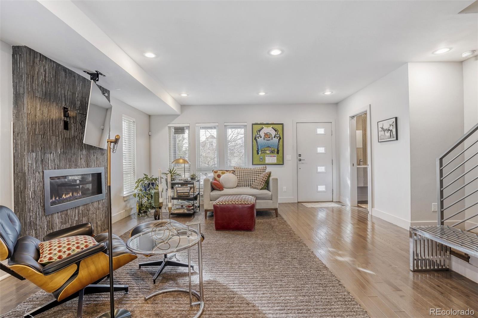 MLS Image #13 for 1322 s pearl street,denver, Colorado