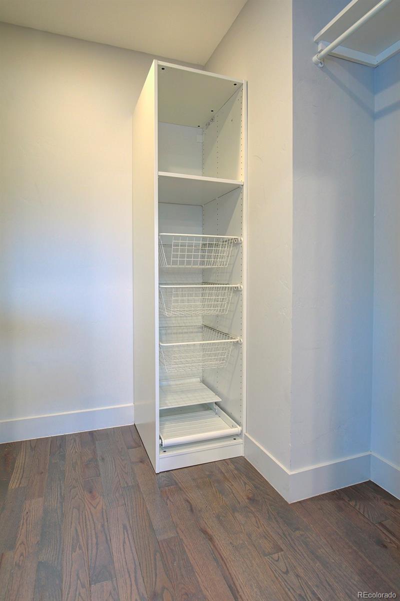 MLS Image #18 for 1322 s pearl street,denver, Colorado