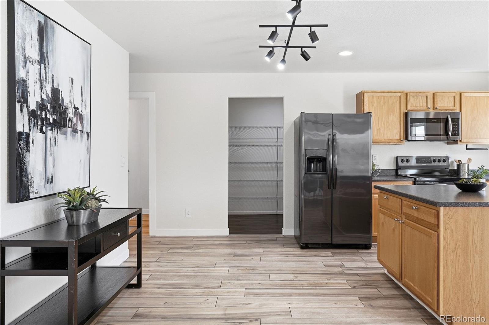 MLS Image #19 for 20242 e 55th place,denver, Colorado