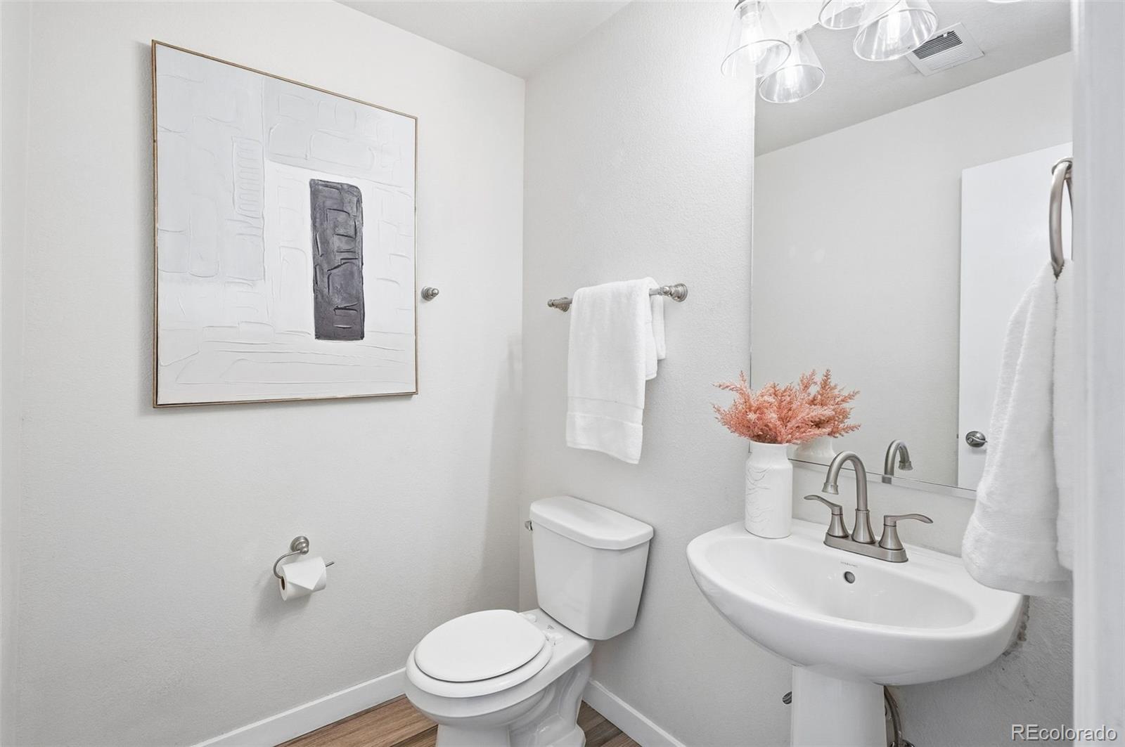 MLS Image #22 for 20242 e 55th place,denver, Colorado