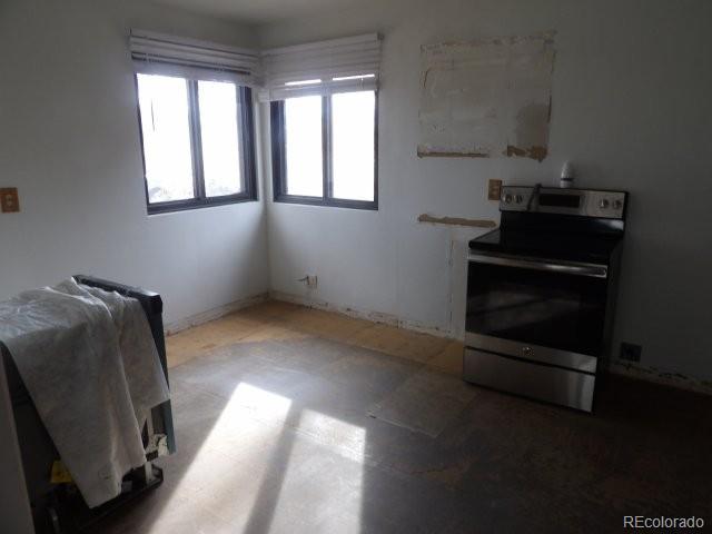 MLS Image #3 for 2209  macon street,aurora, Colorado