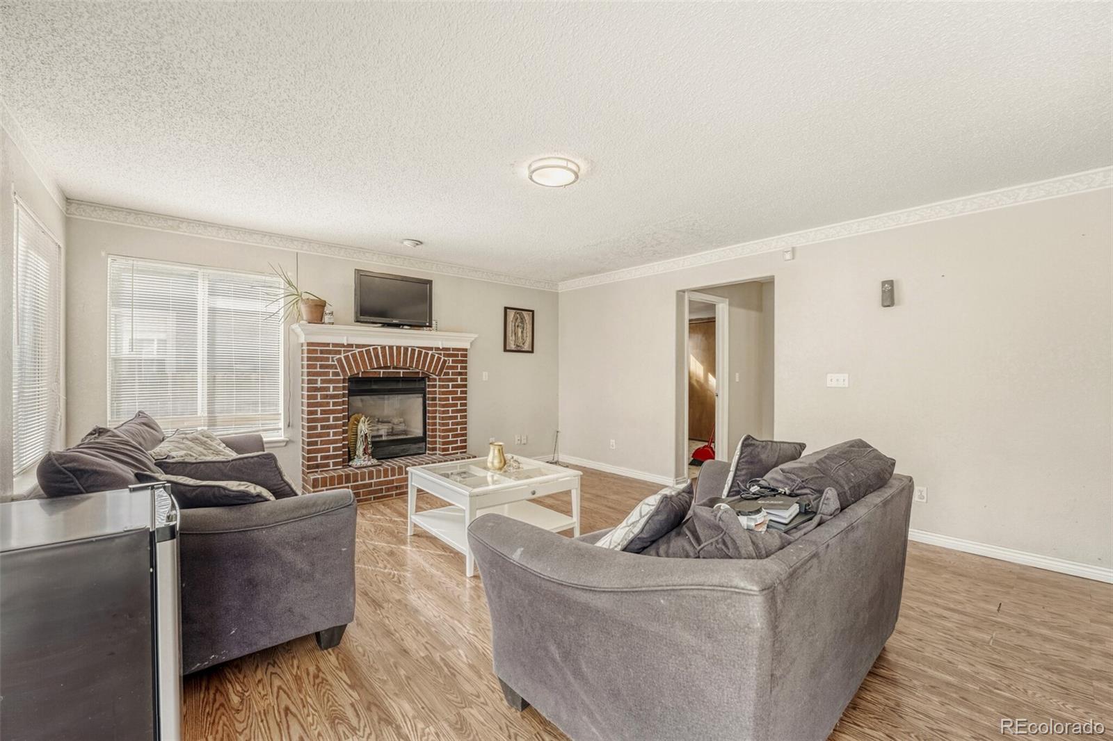 MLS Image #5 for 4320  ceylon street,denver, Colorado