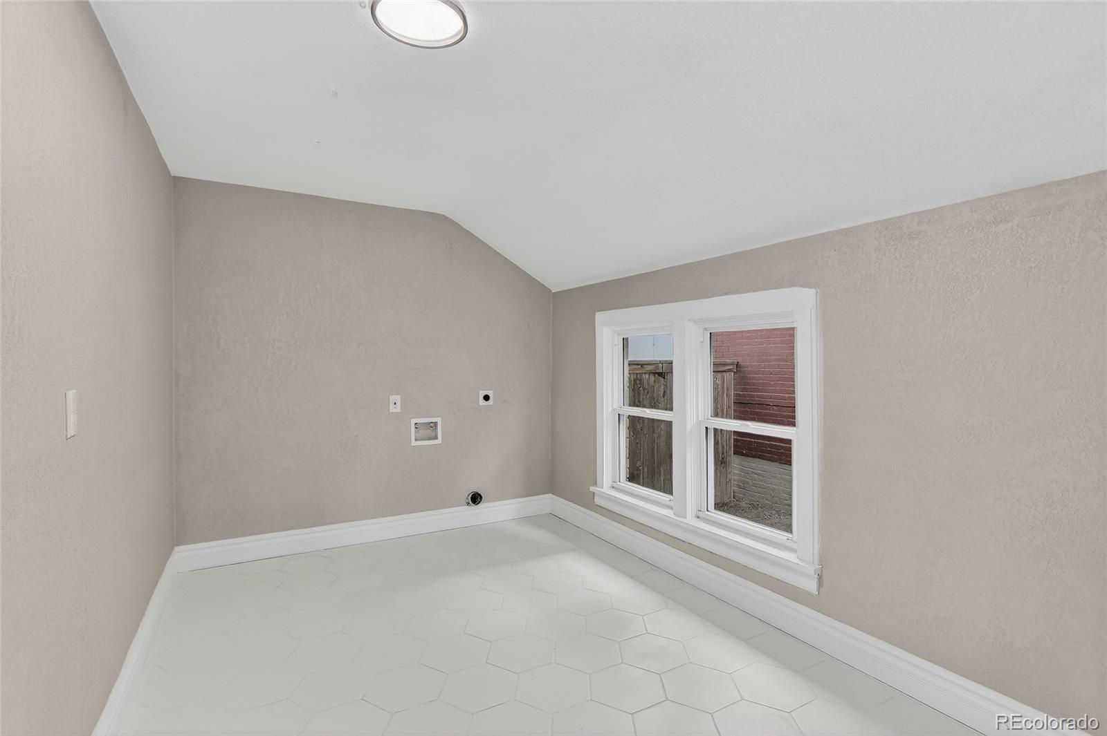 MLS Image #23 for 2346 n gilpin street,denver, Colorado