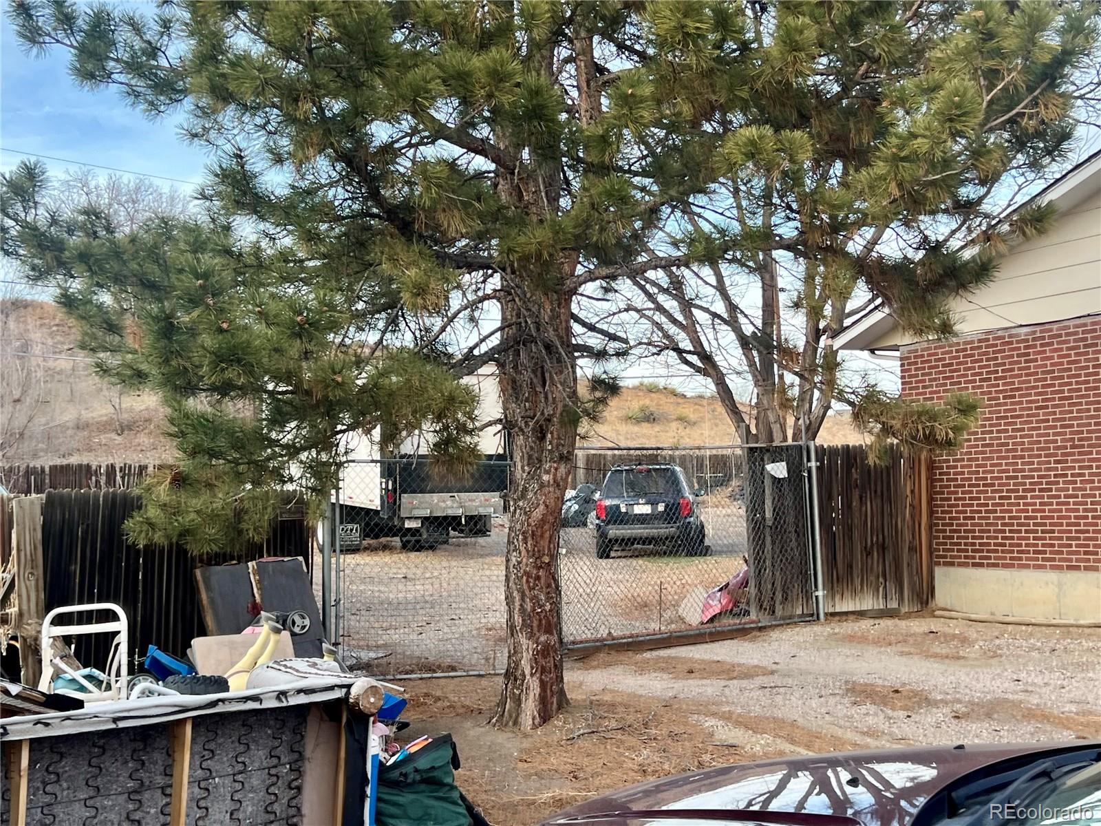 MLS Image #18 for 7901  linda circle,denver, Colorado