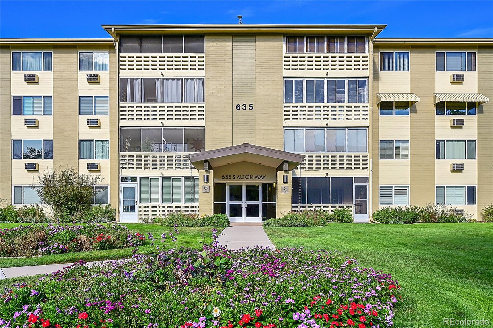 MLS Image #3 for 635 s alton way 6a,denver, Colorado