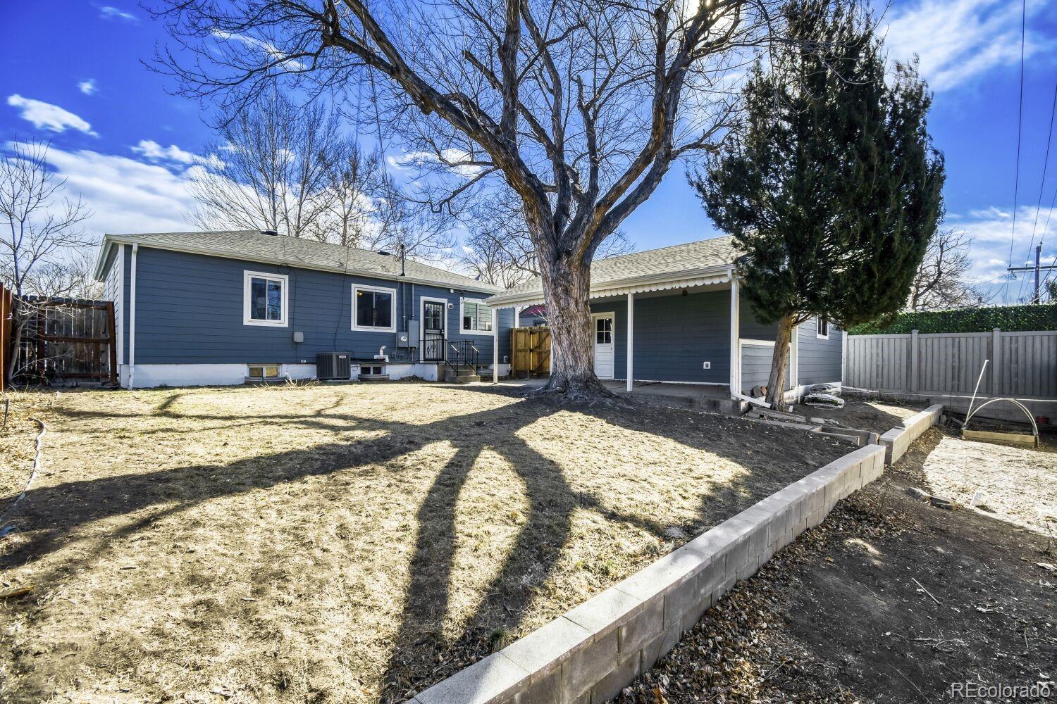 MLS Image #25 for 1827 s filbert court,denver, Colorado