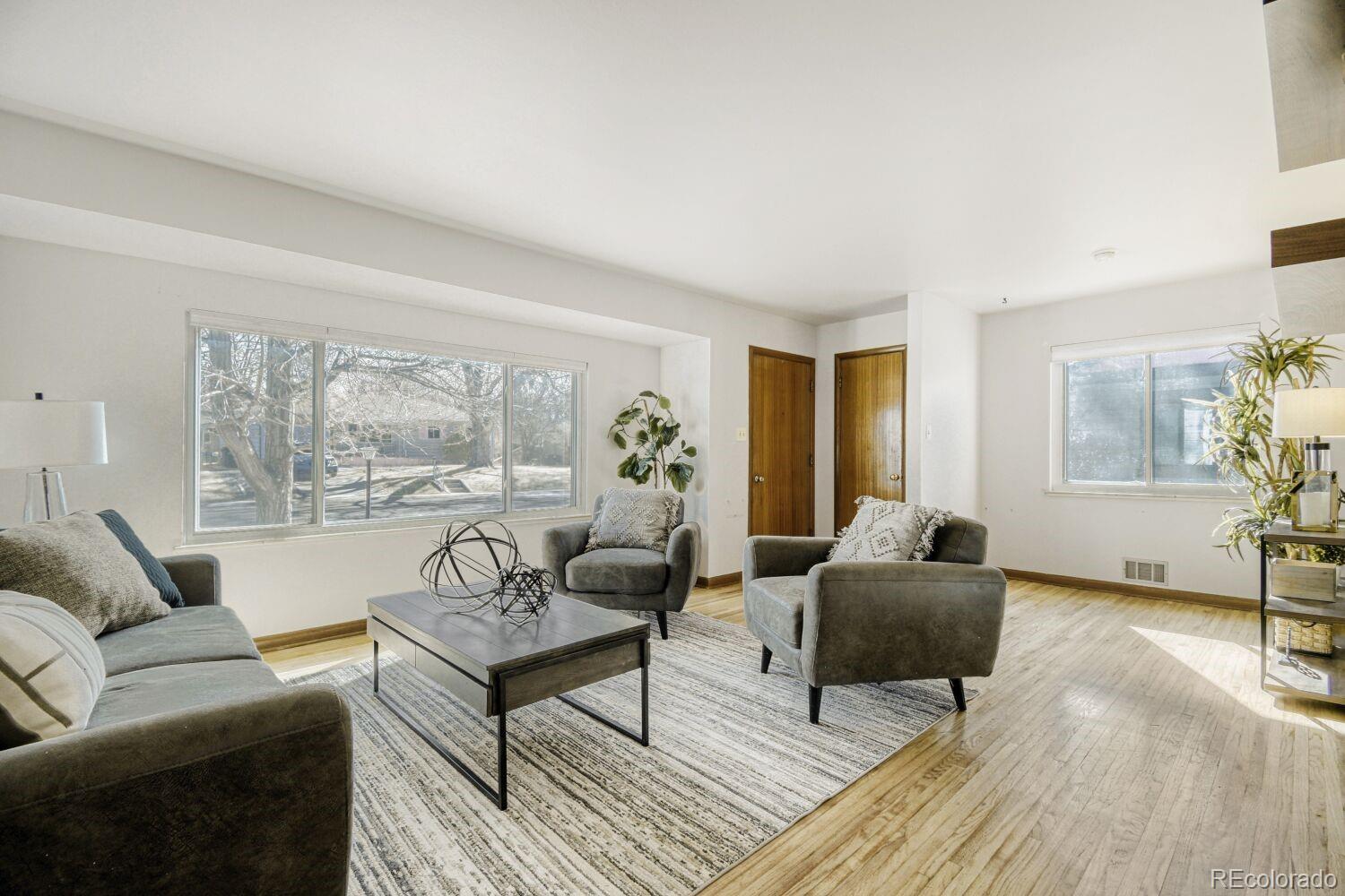 MLS Image #4 for 1827 s filbert court,denver, Colorado