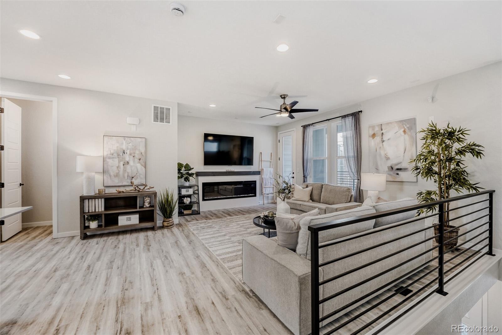 MLS Image #4 for 20970 e quincy drive,aurora, Colorado