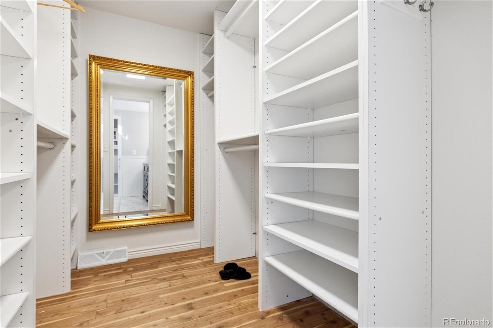 MLS Image #26 for 8869 e mineral place,centennial, Colorado