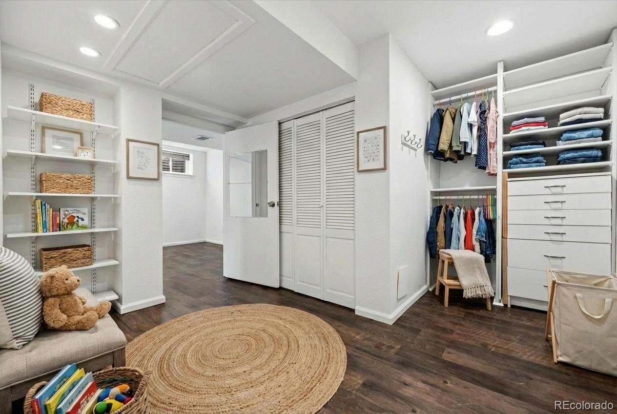 MLS Image #30 for 8869 e mineral place,centennial, Colorado