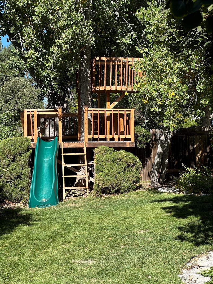 MLS Image #39 for 8869 e mineral place,centennial, Colorado