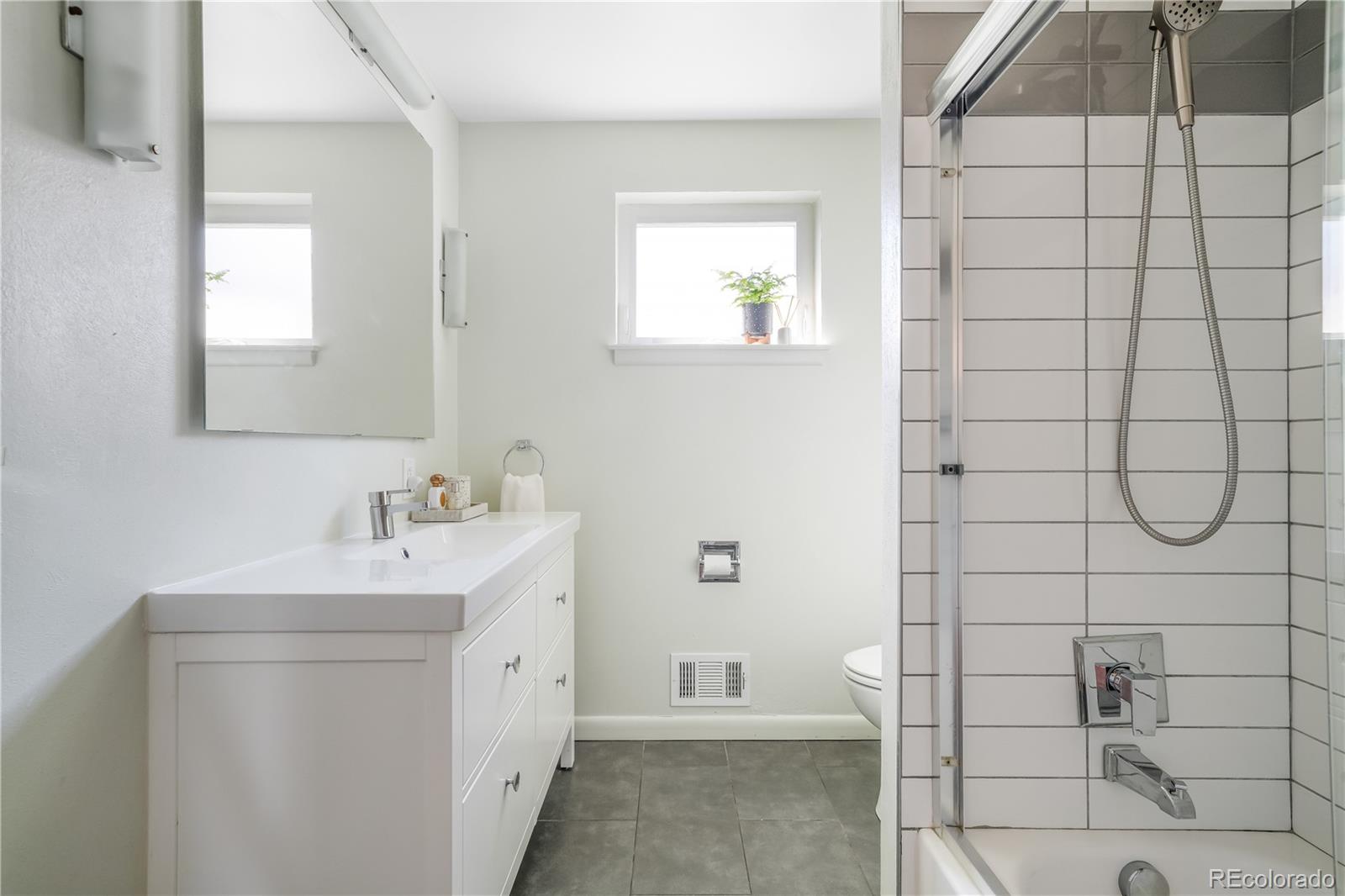 MLS Image #27 for 2708 s patton court,denver, Colorado