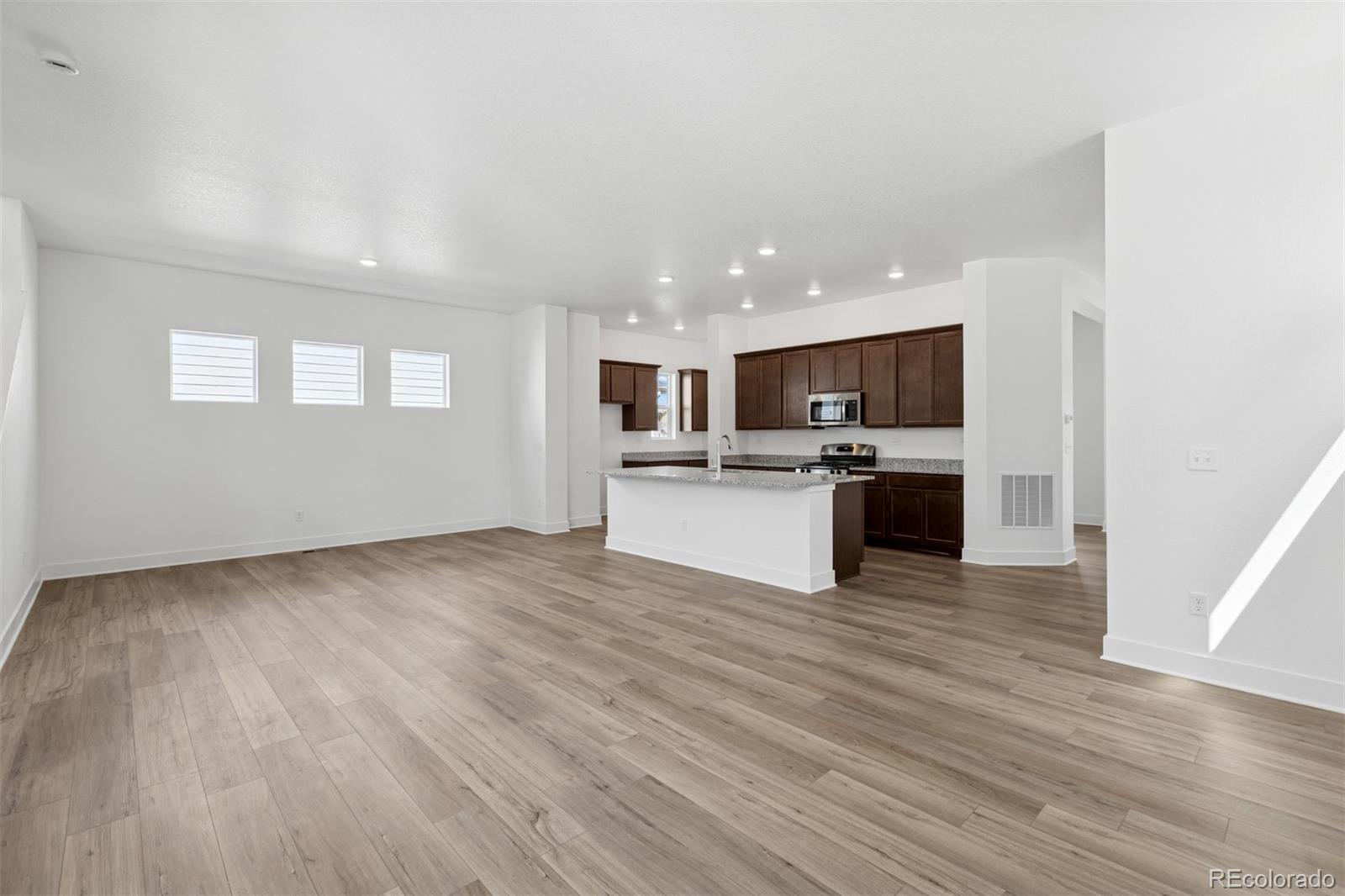 MLS Image #13 for 21234 e 62nd avenue,aurora, Colorado