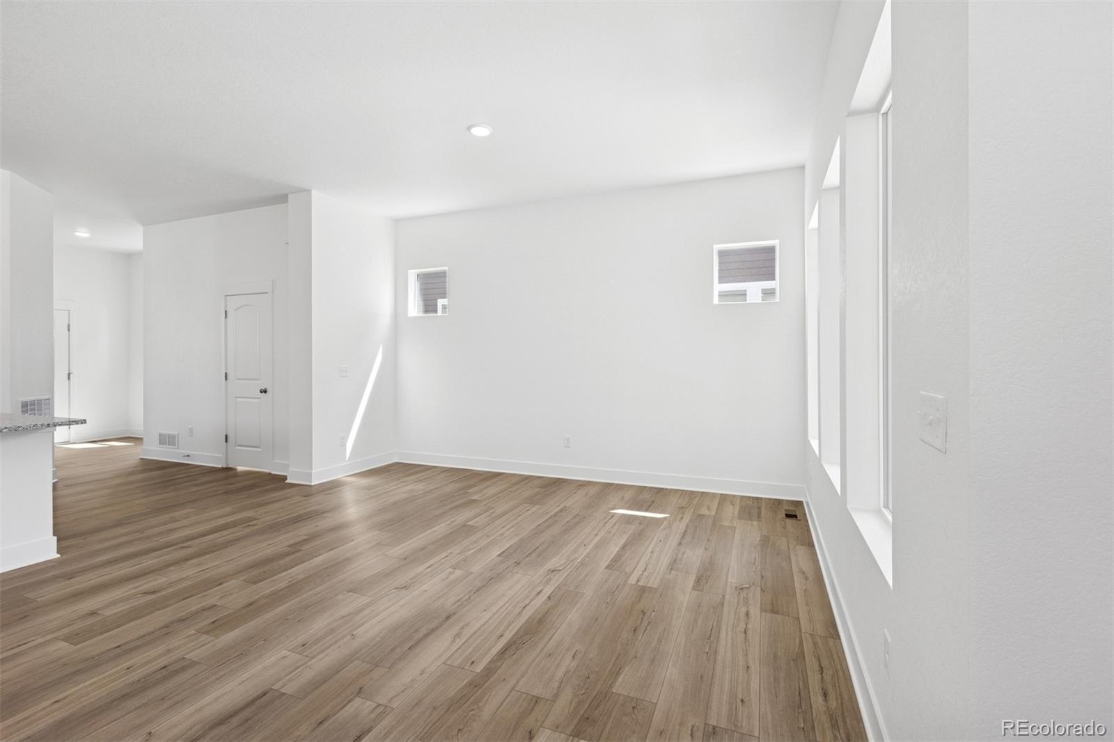 MLS Image #18 for 21234 e 62nd avenue,aurora, Colorado