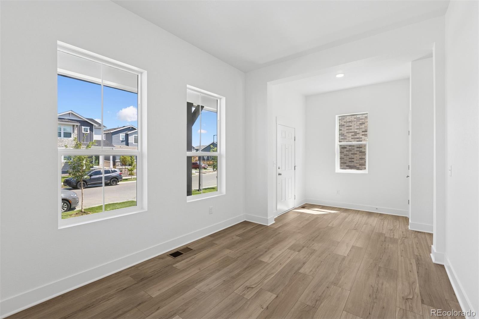 MLS Image #4 for 21234 e 62nd avenue,aurora, Colorado