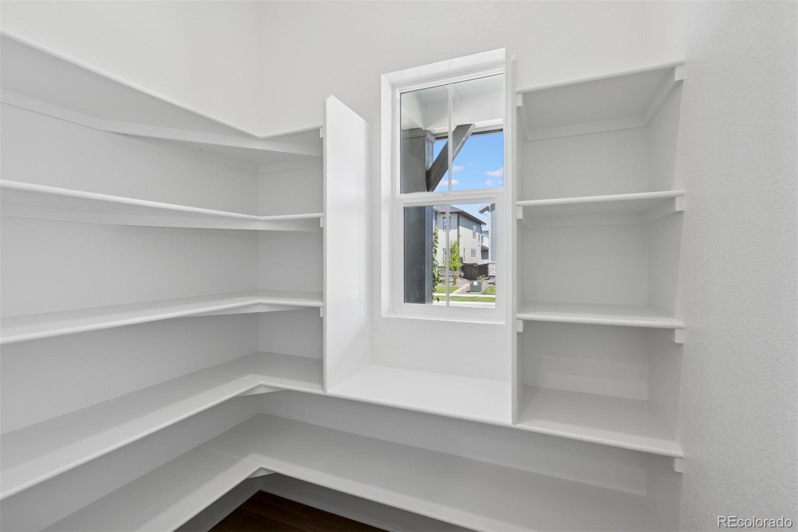 MLS Image #9 for 21234 e 62nd avenue,aurora, Colorado