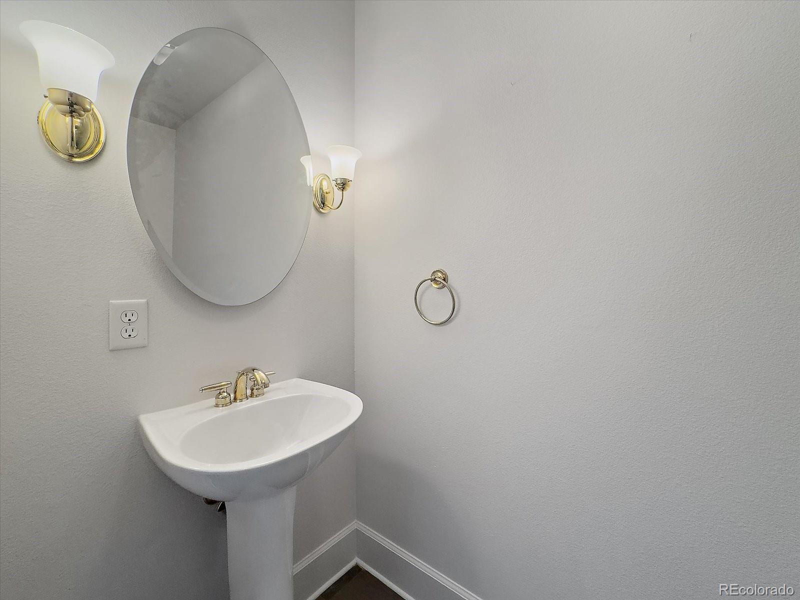MLS Image #28 for 300  hudson street 302,denver, Colorado