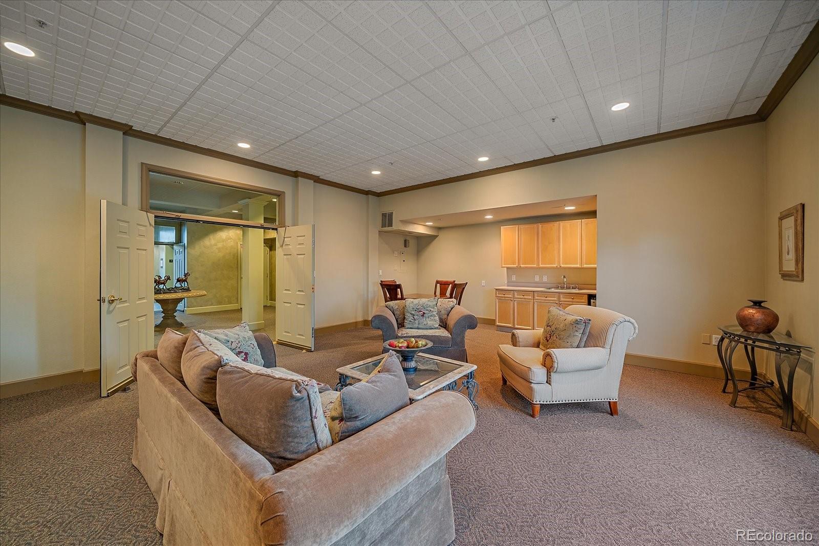 MLS Image #36 for 300  hudson street 302,denver, Colorado