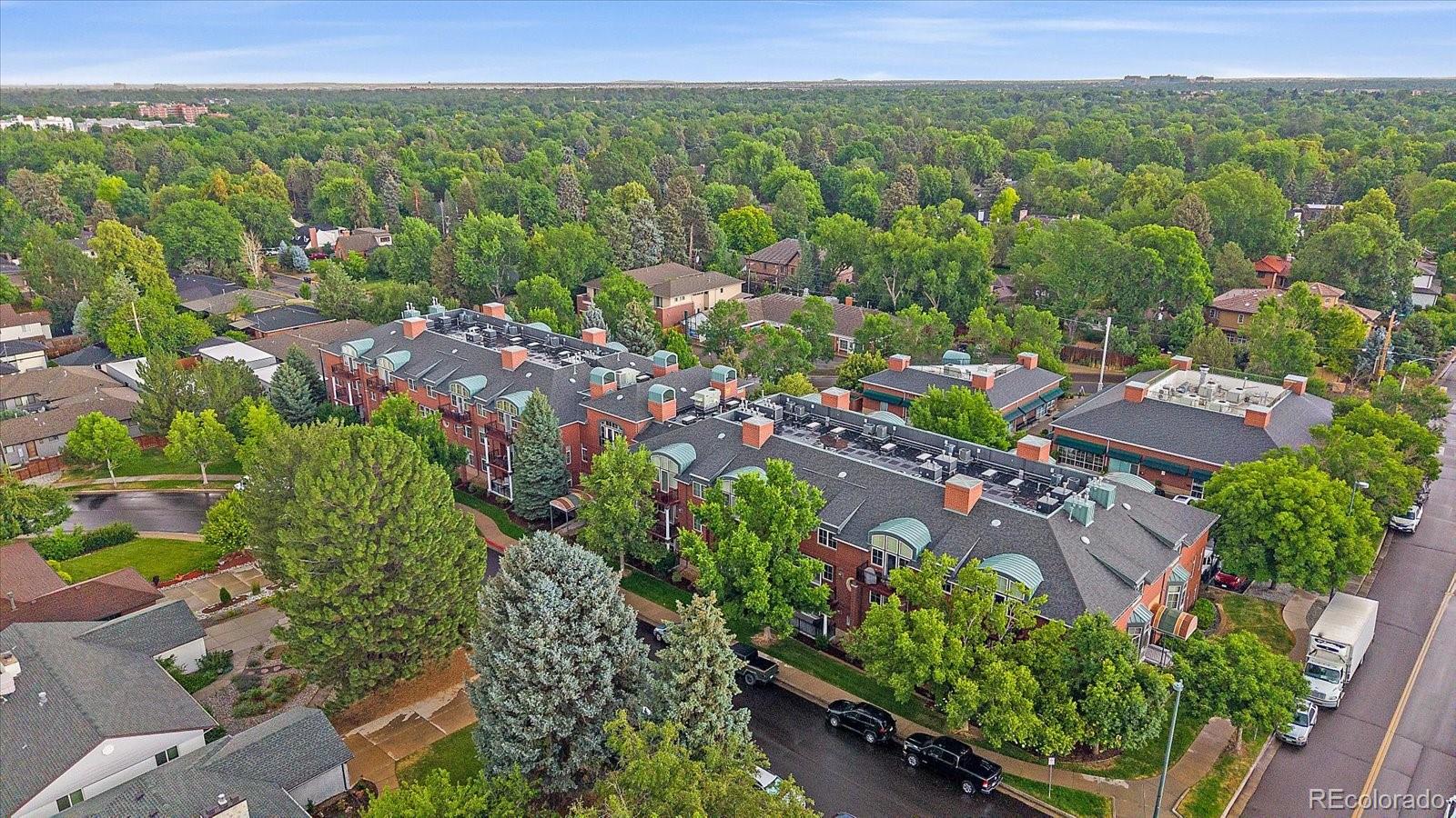 MLS Image #38 for 300  hudson street 302,denver, Colorado
