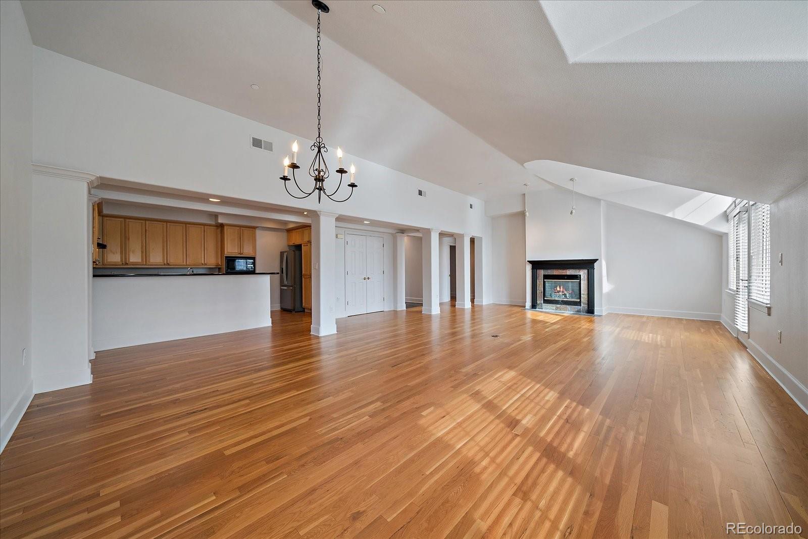 MLS Image #9 for 300  hudson street 302,denver, Colorado