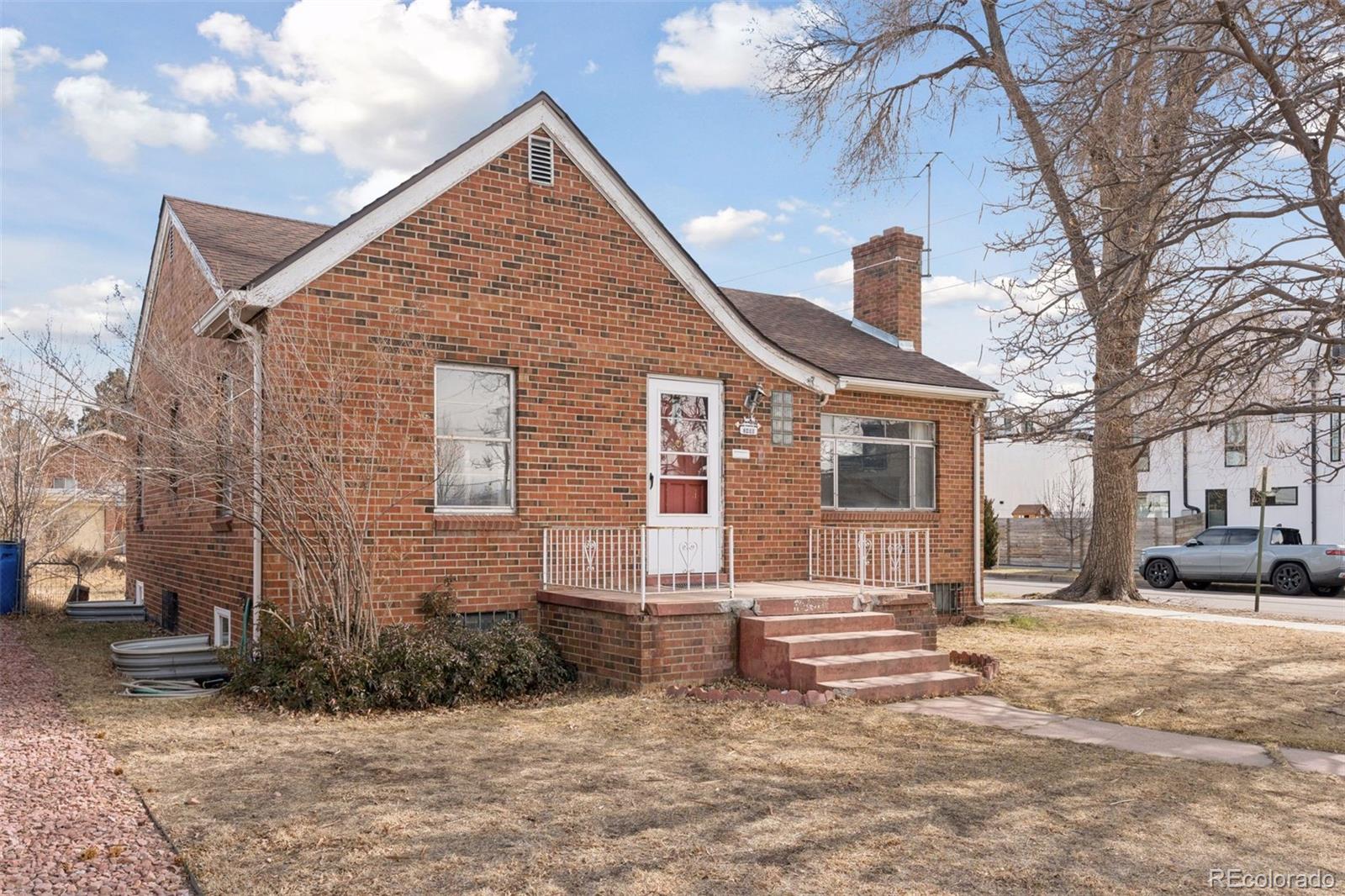 MLS Image #2 for 2490 s lincoln street,denver, Colorado