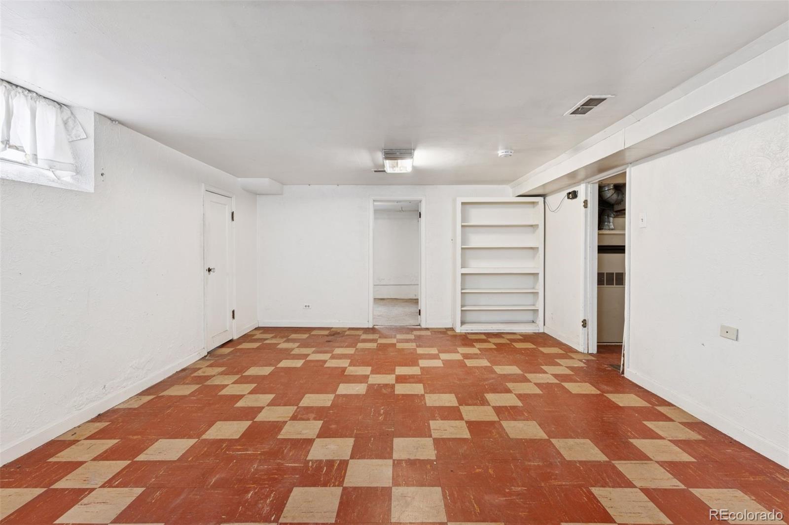 MLS Image #24 for 2490 s lincoln street,denver, Colorado
