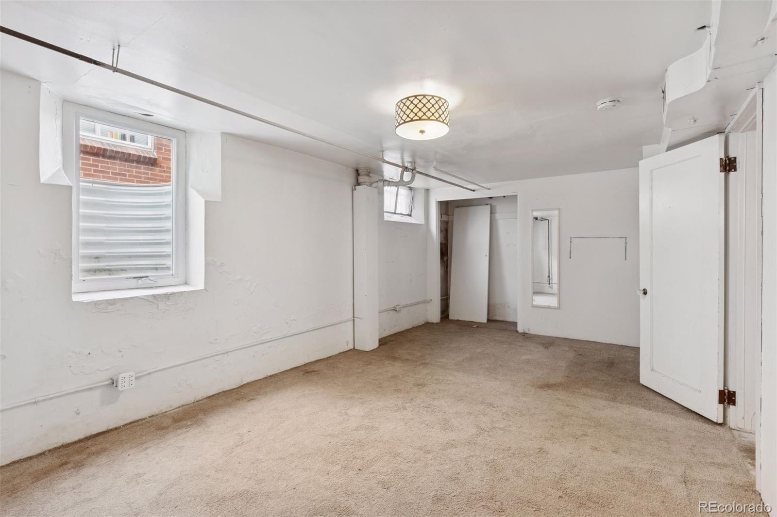 MLS Image #25 for 2490 s lincoln street,denver, Colorado