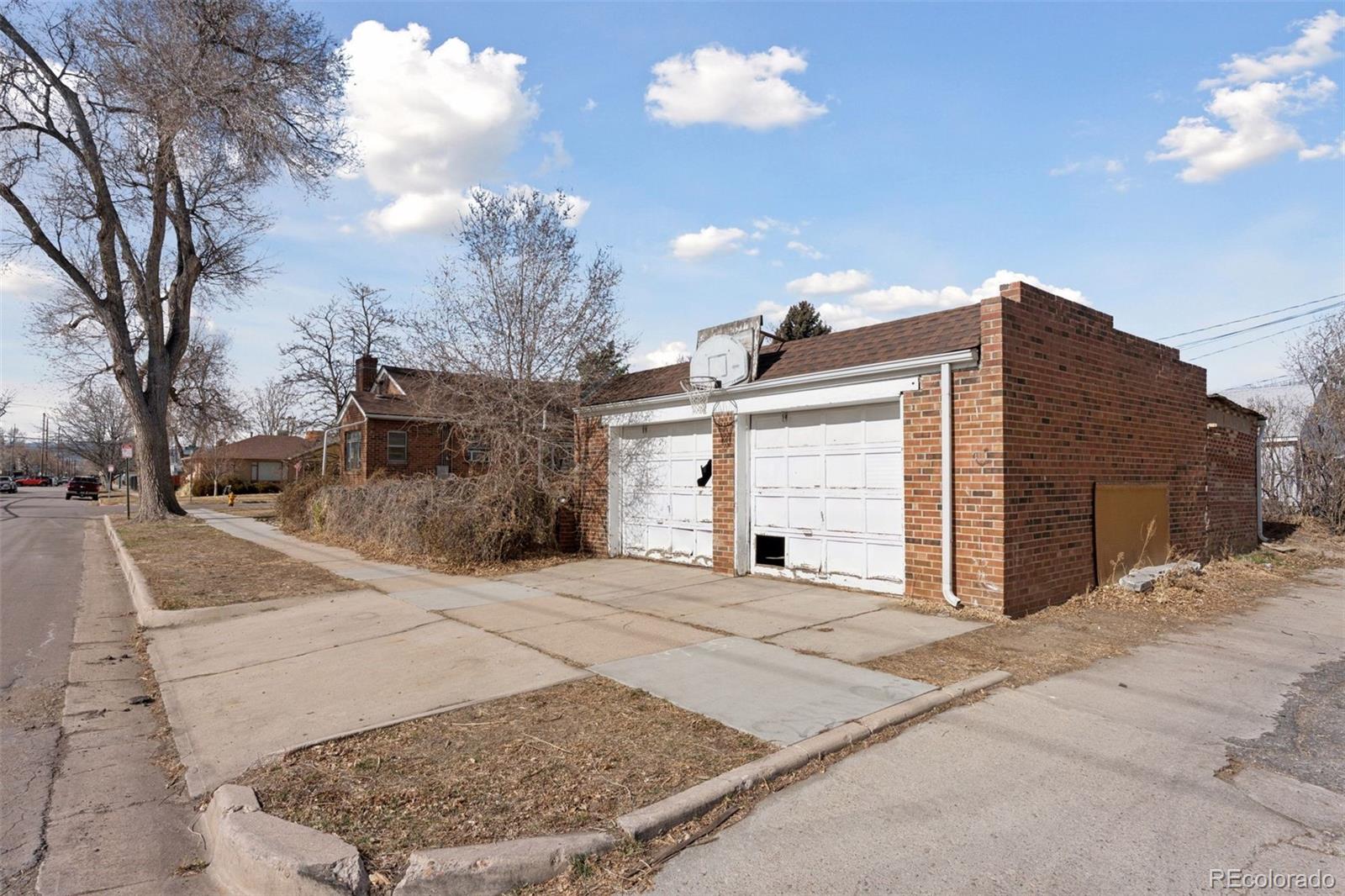 MLS Image #34 for 2490 s lincoln street,denver, Colorado