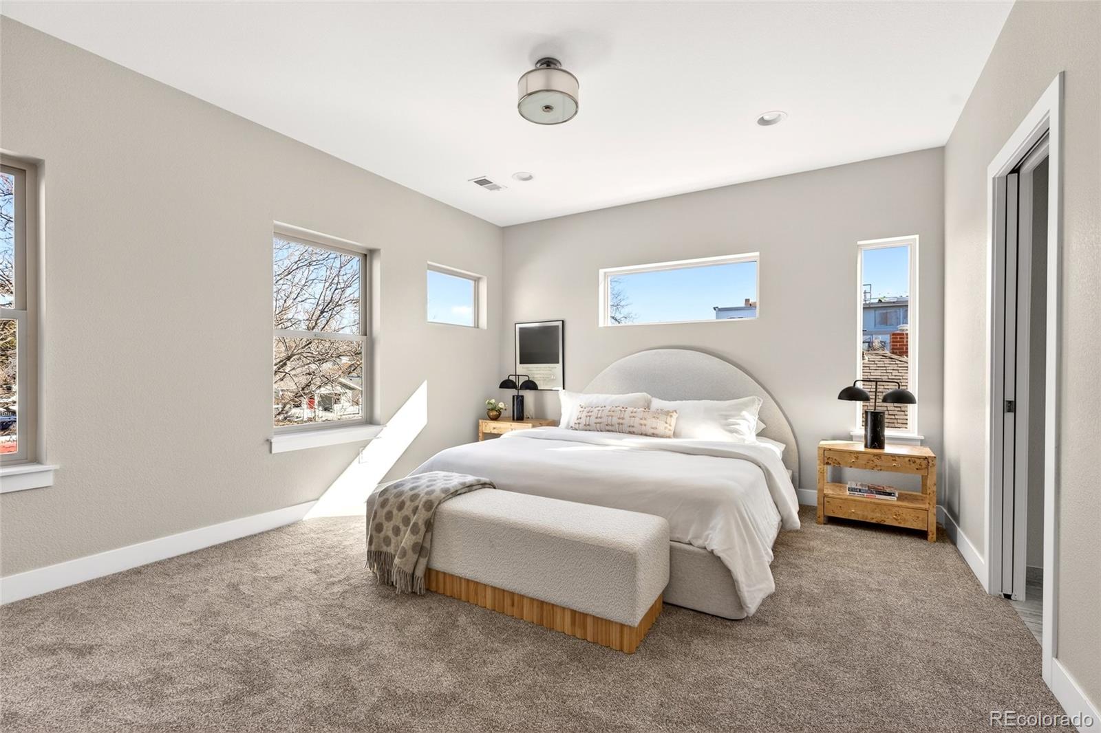 MLS Image #31 for 2051 s gilpin street,denver, Colorado