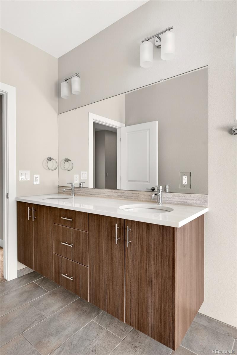 MLS Image #39 for 2051 s gilpin street,denver, Colorado