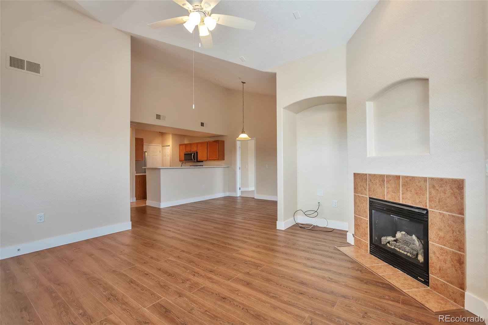 MLS Image #10 for 10823  twenty mile road 208,parker, Colorado