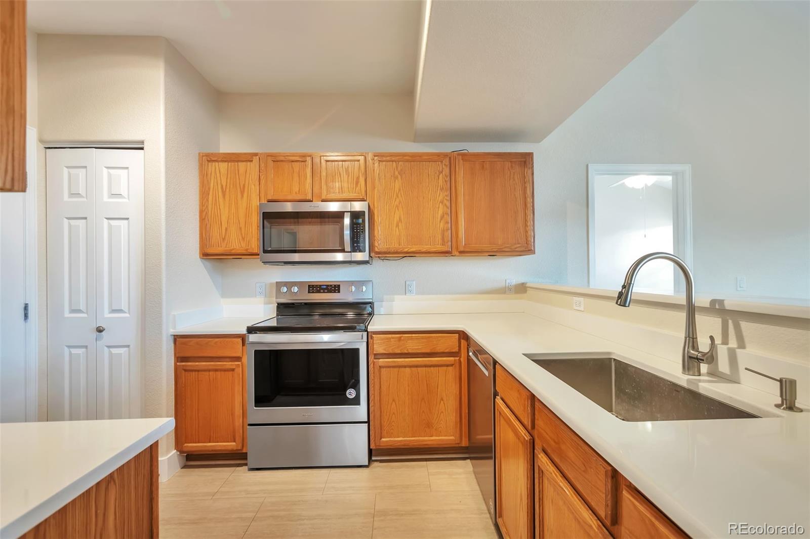 MLS Image #4 for 10823  twenty mile road 208,parker, Colorado