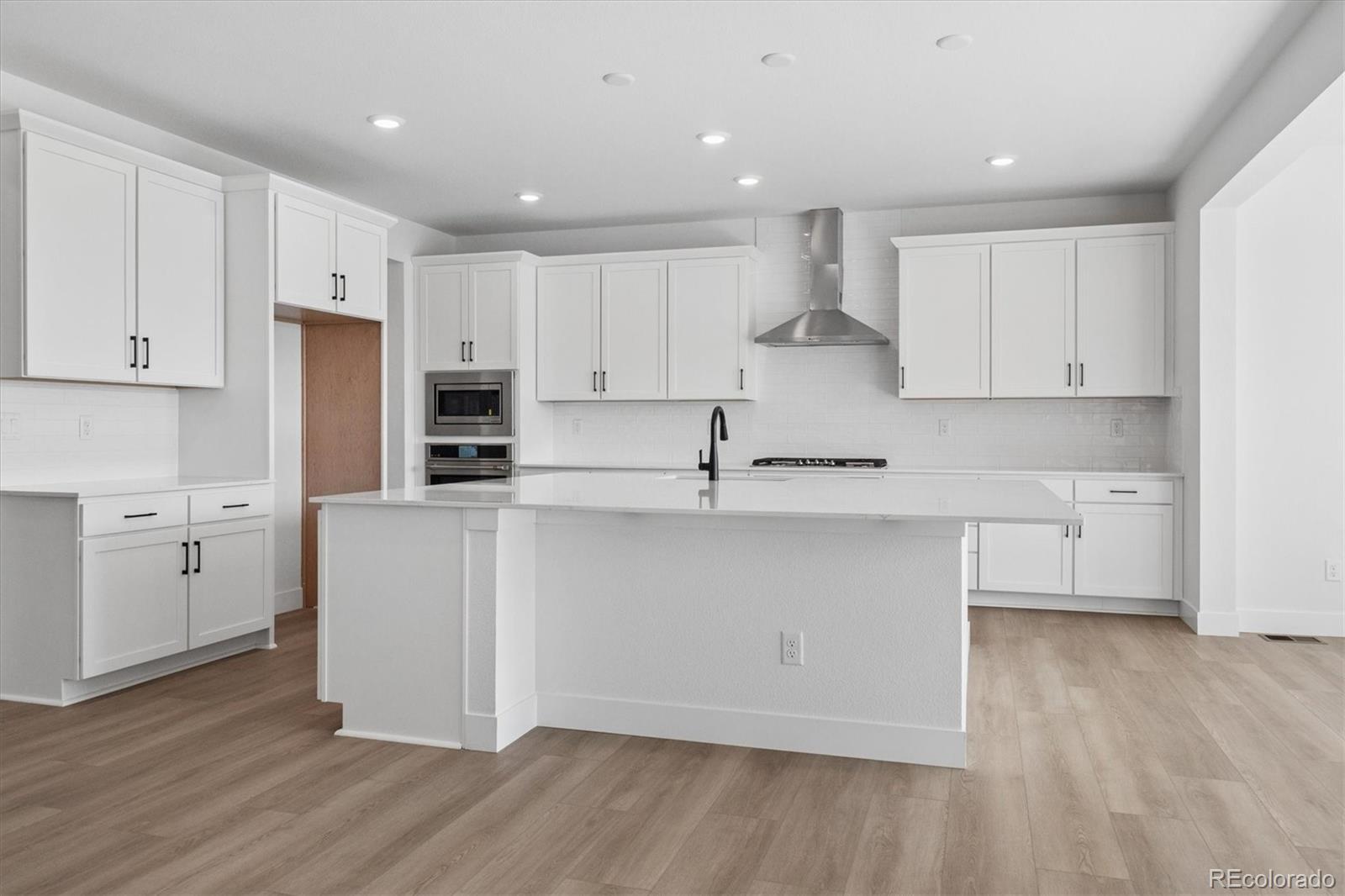 MLS Image #7 for 8611  yellowcress street,littleton, Colorado