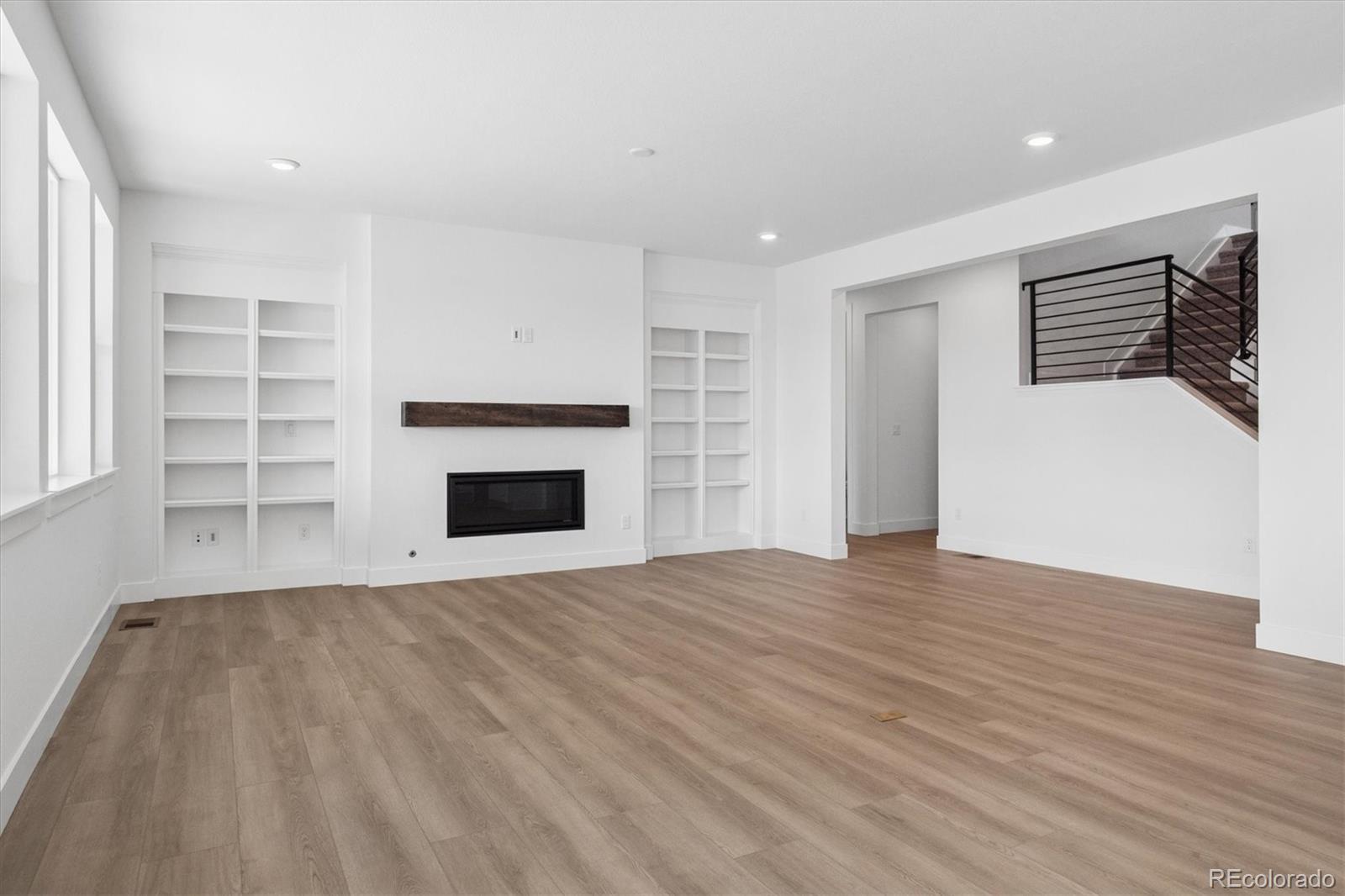 MLS Image #8 for 8611  yellowcress street,littleton, Colorado