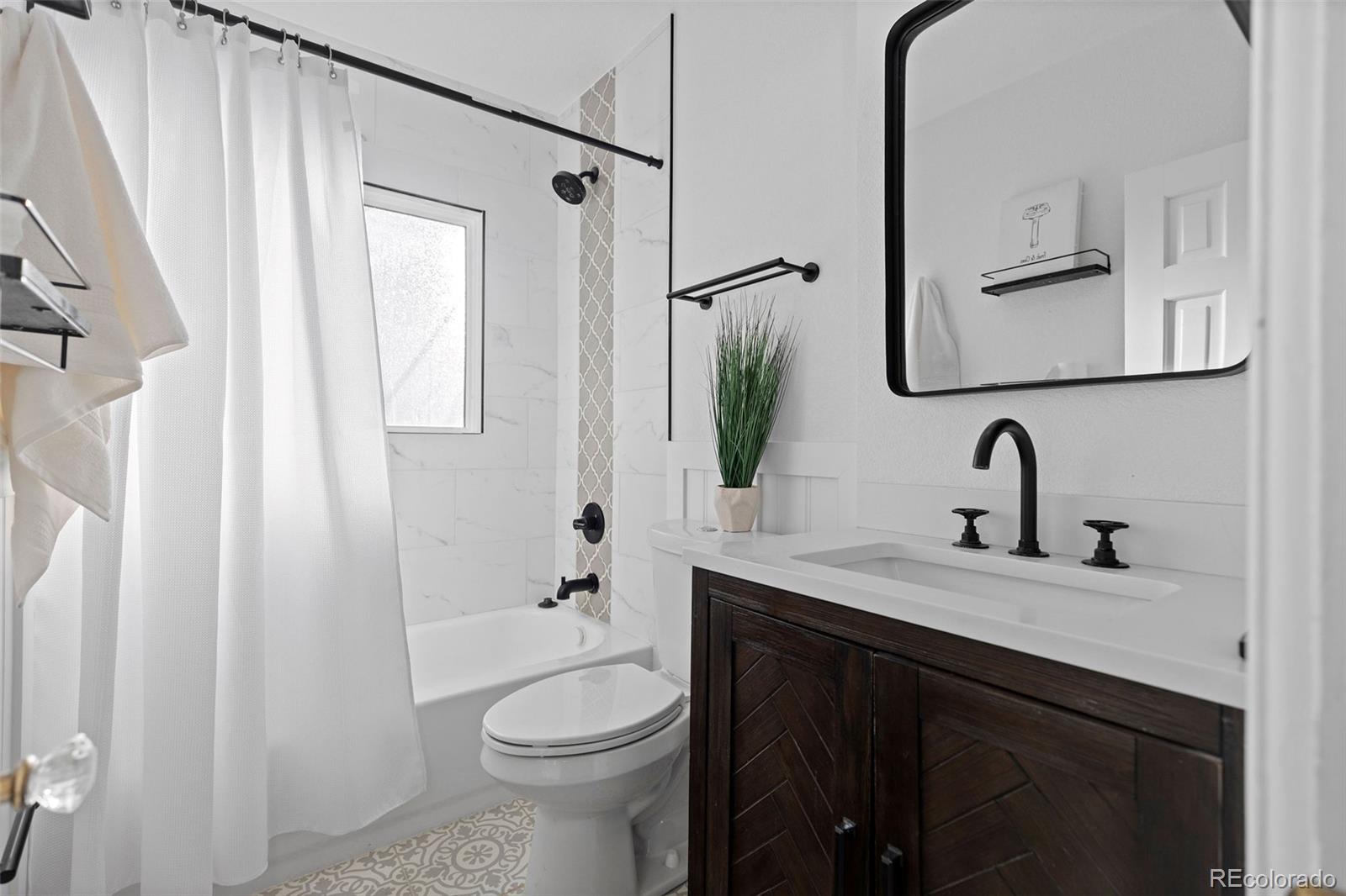 MLS Image #13 for 4590 s sherman street,englewood, Colorado
